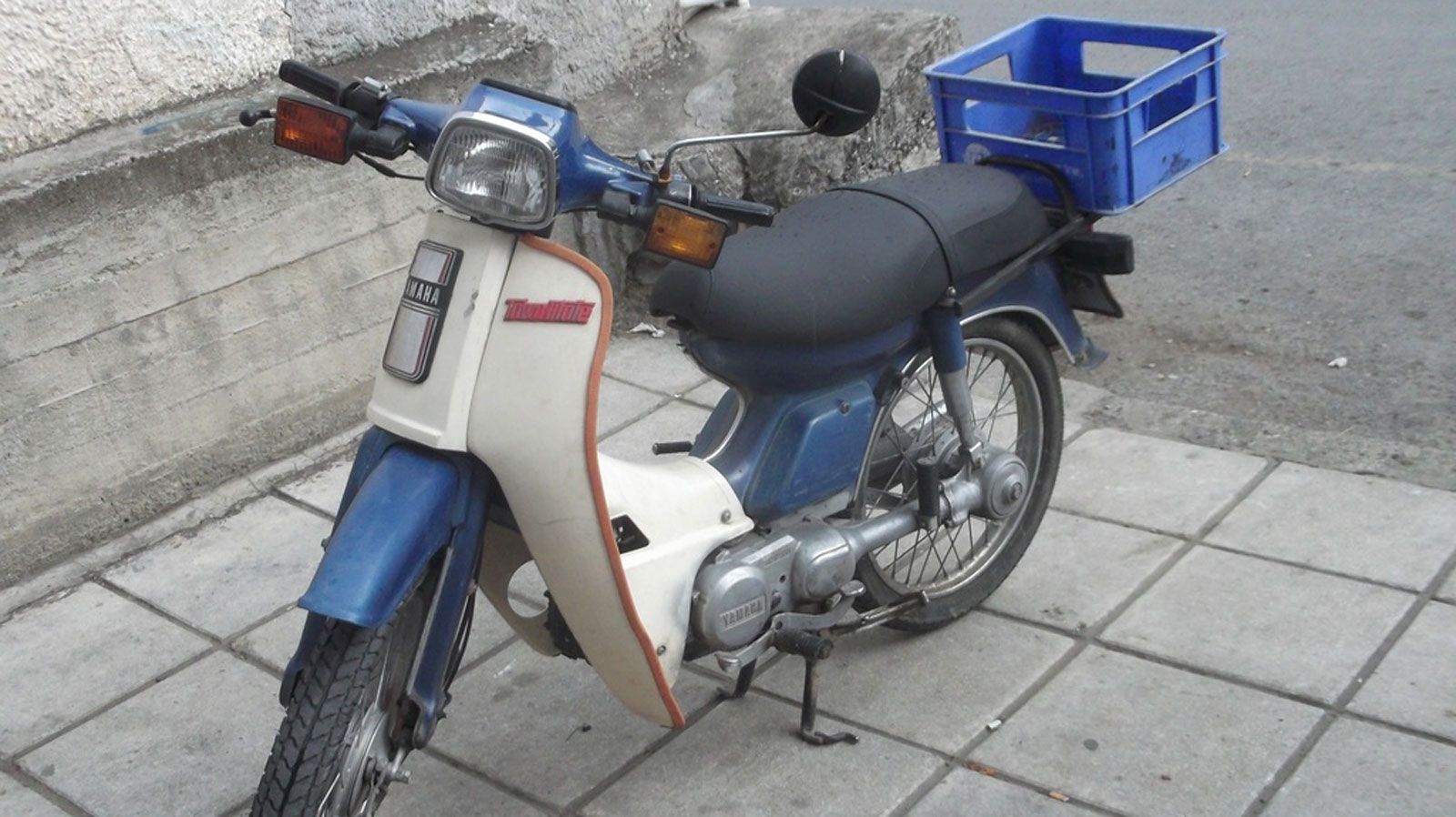 Σε μια εποχή που τα περισσότερα παπιά ήθελαν ρύθμιση, γρασάρισμα και καθαρισμό κάθε λίγα χιλιόμετρα, το Town Mate είχε μετάδοση με cardan και δεν ζητο