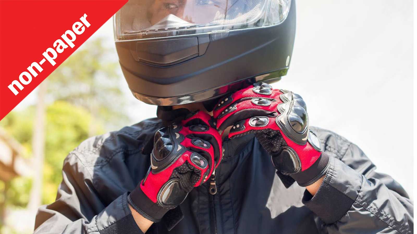 Αν μας αναφέρει κάποιος τη φράση «βασικός εξοπλισμός μοτοσυκλέτας», πολλοί από εμάς θα φέρουμε στο μυαλό μας παρόμοια πράγματα, σε καμία περίπτωση όμω