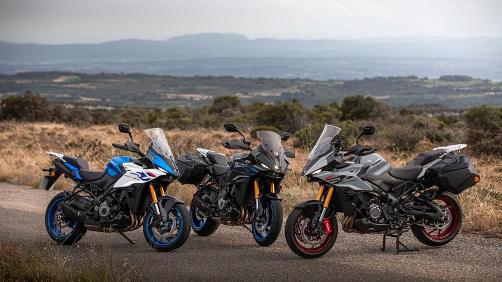 Το GX προσφέρει άνεση, σταθερότητα και επιδόσεις, διατηρώντας παράλληλα τον σπορ πυρήνα του, αποτελώντας μία πιθανή επιλογή για αναβάτες που θέλουν τα