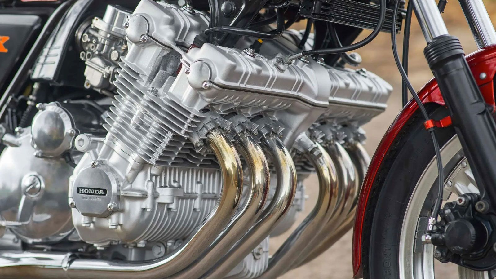 Η Honda τόλμησε να βάλει 6 κυλίνδρους σε superbike - Αθάνατη μοτοσυκλέτα