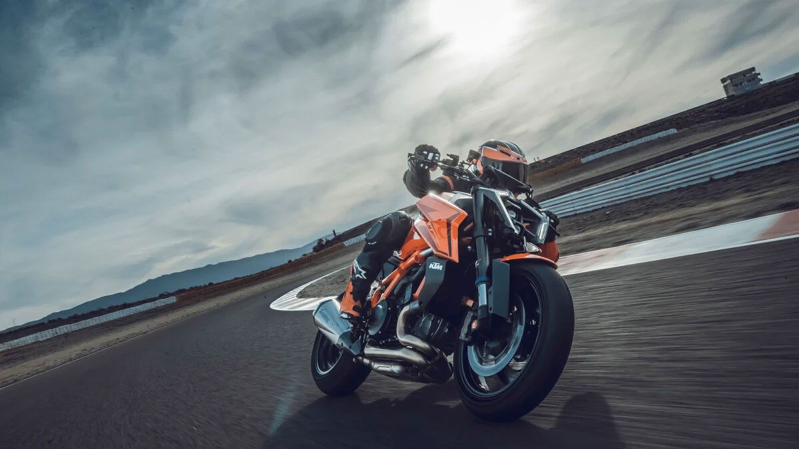 Η KTM δείχνει να αφήνει πίσω της τη δύσκολη διετία και να επιστρέφει δυναμικά, καθώς το πρώτο τρίμηνο του 2026 ξεκίνησε με ιδιαίτερα θετικά οικονομικά