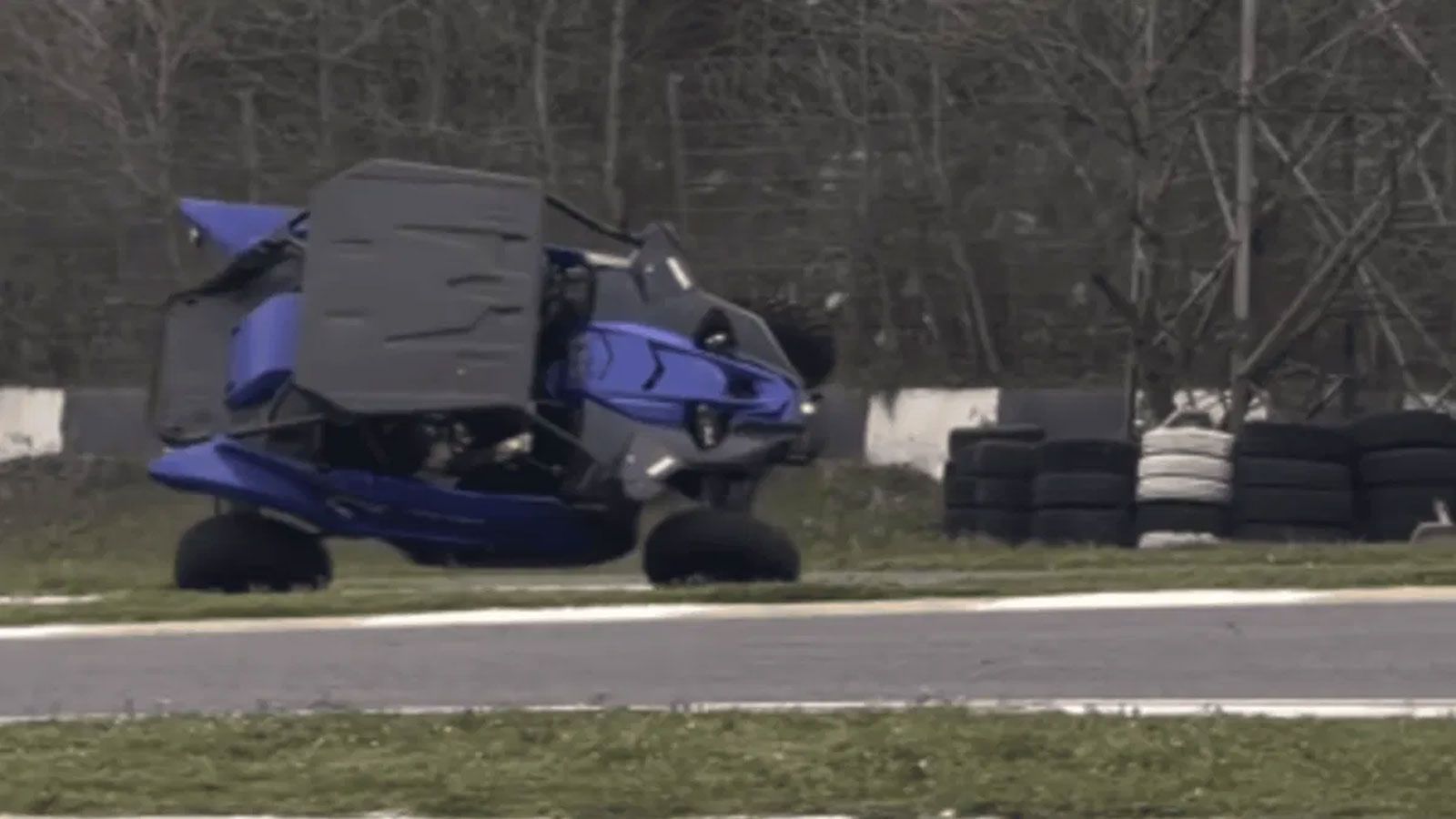 Ο Toprak Razgatlioglu δεν χρειάζεται συστάσεις. Όμως αυτή τη φορά ξεπέρασε ακόμα και τα δικά του δεδομένα. Σε νέο viral βίντεο προπόνησης, ο rookie το