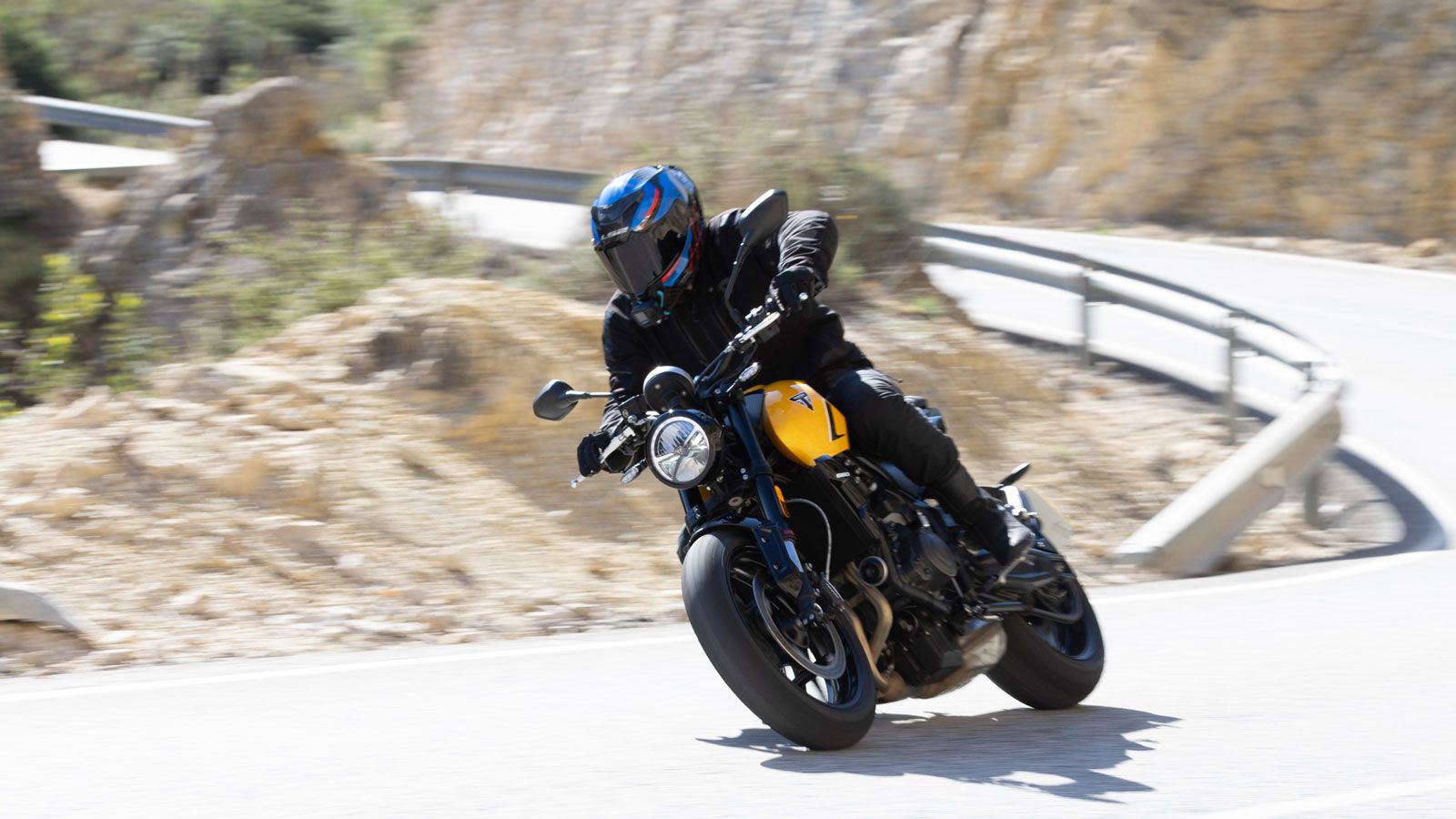 Triumph Trident 660 2026 - Αποστολή Αλικάντε