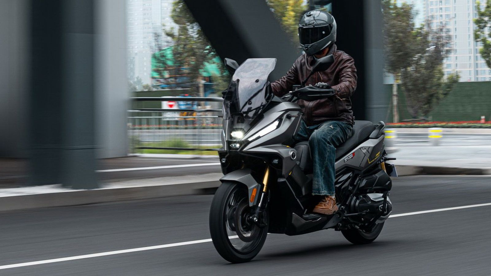 Voge SR450X