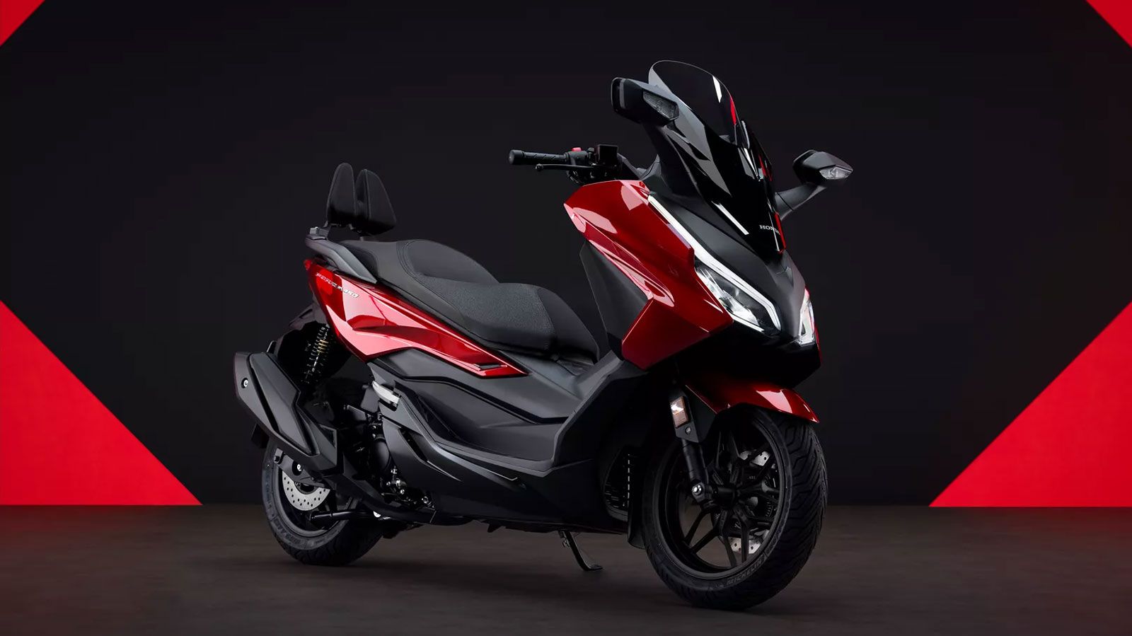 Η τιμή του Honda Forza 350 έπεσε και τώρα πολλοί θα το ξανασκεφτούν