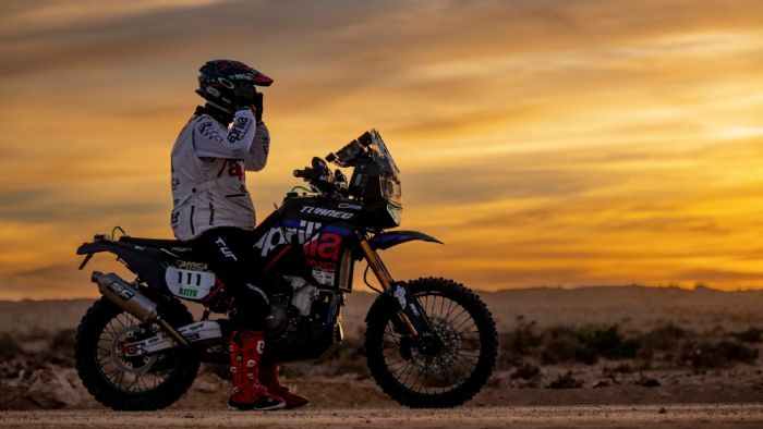 Aprilia Tuareg 660 Rally στον Africa Eco Race 2025: Εμείς ρεβεγιόν, εκείνοι στην έρημο 