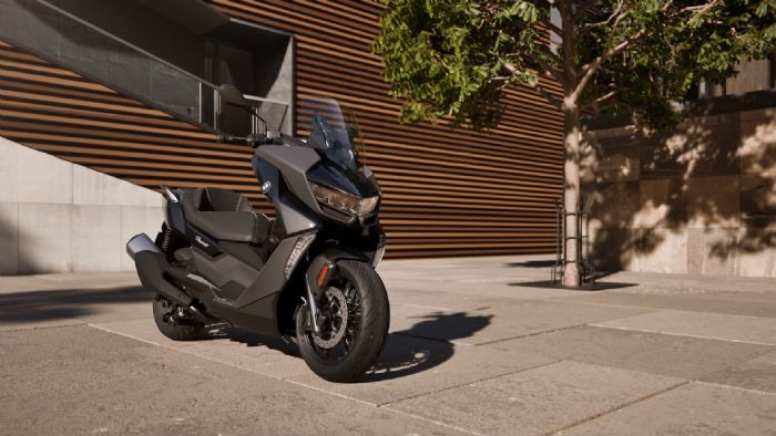 BMW C400 GT 2025: Aναβαθμισμένα ηλεκτρονικά και έξτρα αποθηκευτικός χώρος 