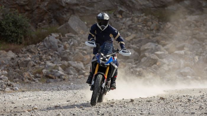 BMW F 450 GS: Νέο μοντέλο, μπαίνει στα χώματα με χαμηλό βάρος και 48 ίππους 