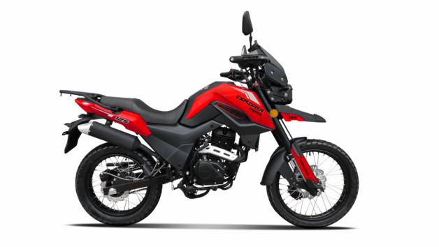 Daytona Explorer 125: Με ακτινωτούς τροχούς 19-17 και μεγάλες διαδρομές αναρτήσεων 