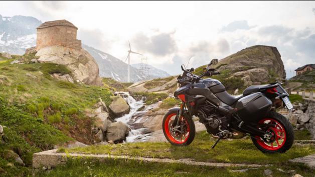 Ducati Multistrada V2 S: Σε νέα απόχρωση μαύρου και γκρι  