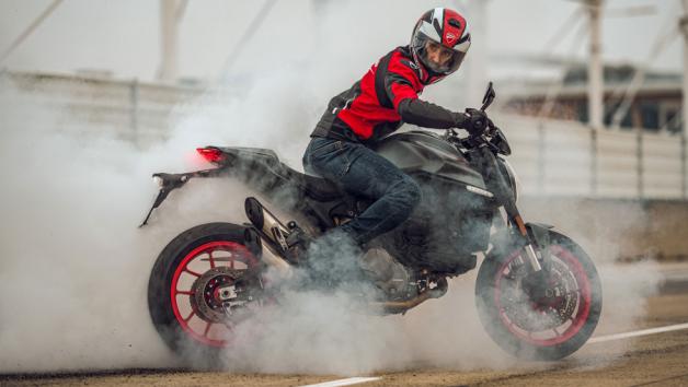 Ducati Monster: Εκτοξεύει την αδρεναλίνη και το Fun to Ride  