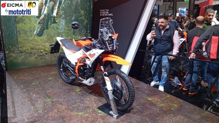 KTM 390 Adventure X και R: Μονοκύλινδρα adventure με 45 ίππους και IMU 