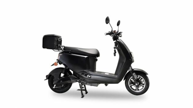 ESF E-Ride ΖΧ45: Με δίπλωμα ΑΜ και βάρος 55 κιλών 