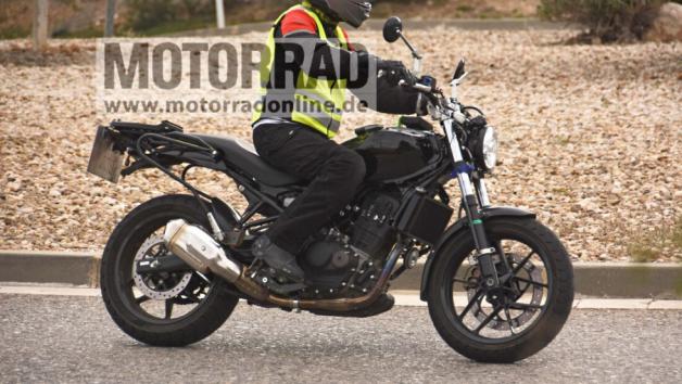 Royal Enfield: Himalayan 450 + Scram 450 (spy photos) 