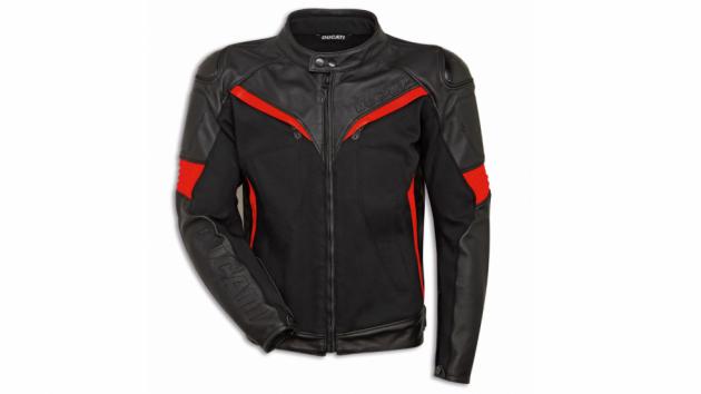 Ducati: 30% έκπτωση σε επιλεγμένα δερμάτινα jackets  