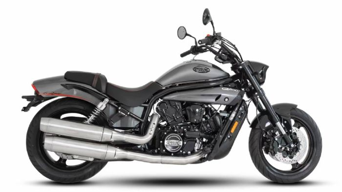 Hyosung Speed Cruiser GV650: Ταξιδιάρικο Cruiser με τελική 200 χλμ/ώρα 