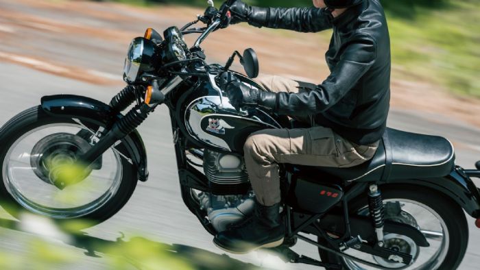 Kawasaki W230 και Meguro S1: ρετρό αντίδοτο στα σκούτερ με 20 ίππους 