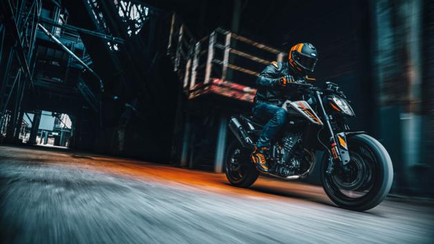 KTM 790 DUKE με δώρο το Quickshifter+ 