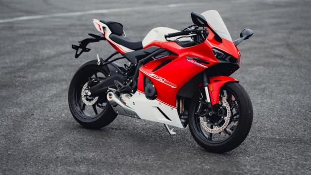 Το supersport Kove 450 RR