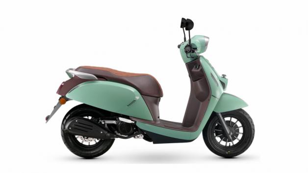 LTM125: Νέο Vintage Scooter από την QJMOTOR 