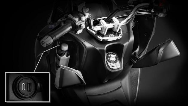 QJMOTOR MTX 125: Φουλ εξοπλισμένο GT scooter στα 2.795 ευρώ 