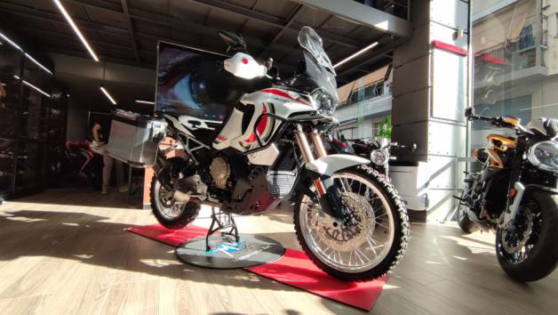 Παρουσιάστηκε η MV Enduro Veloce σε ένα Event που διοργάνωσε η MV Agusta Greece 