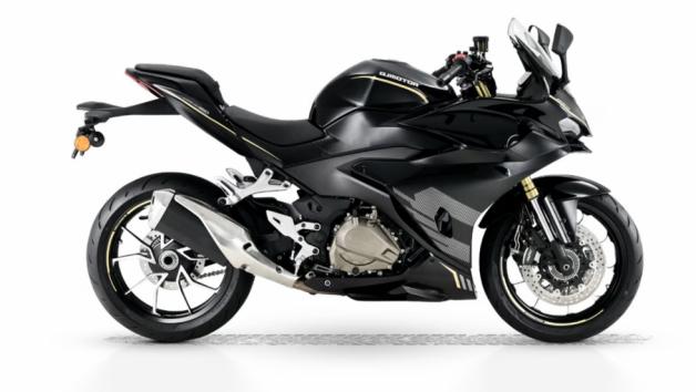 Η πρόταση της QJMOTOR στα Α2 Supersport: το SRK 450 RC 