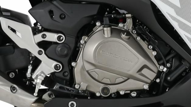 Η πρόταση της QJMOTOR στα Α2 Supersport: το SRK 450 RC 