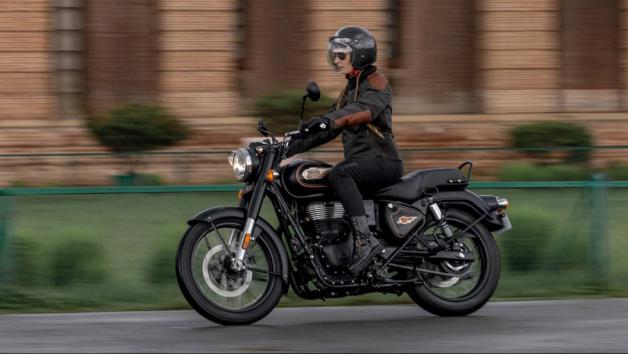 Κατασκοπικές φωτογραφίες από το νέο Bobber 350 της Royal Enfield 