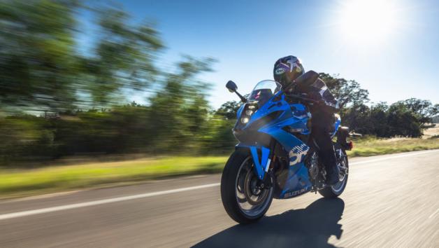 GSX-8R: Συνδυασμός χρηστικότητας και σπορ επιδόσεων με 10.295 ευρώ 