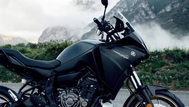 Yamaha Tracer 7: Με τον ελαστικό CP2 κινητήρα, από 9.390 ευρώ 