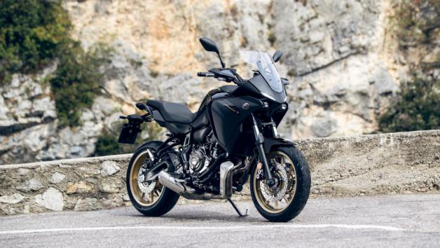 Yamaha Tracer 7: Με τον ελαστικό CP2 κινητήρα, από 9.390 ευρώ 