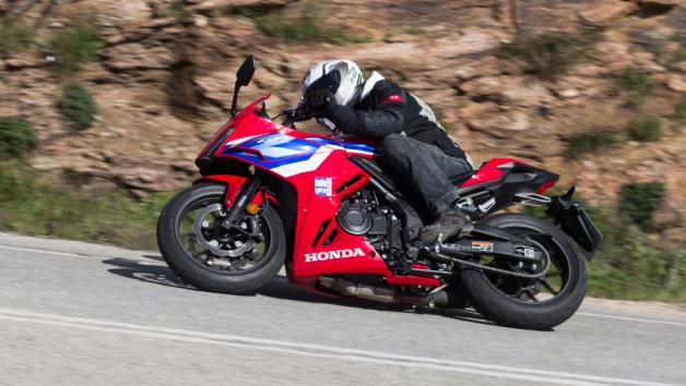  Δοκιμή Honda CBR 500R - Με «κουστούμι» Supersport βλέψεων 