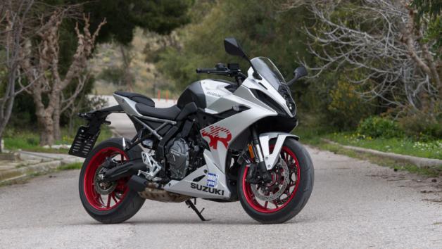 Suzuki GSX-8R - Test 