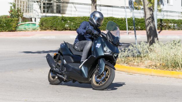 Test Yamaha XMAX Tech Max 125 2023 