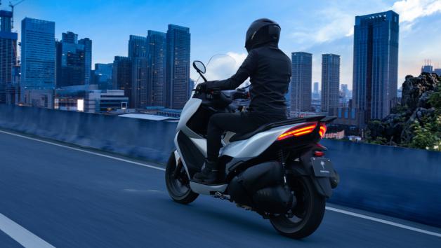 Zontes D350: Το δυνατότερο scooter της κατηγορίας έρχεται αυτόν τον μήνα 