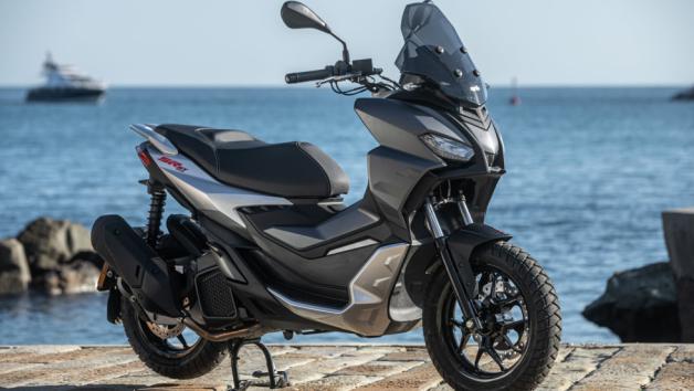 Aprilia SR GT: Το Scooter που ξαναβάζει στον χάρτη την Aprilia 