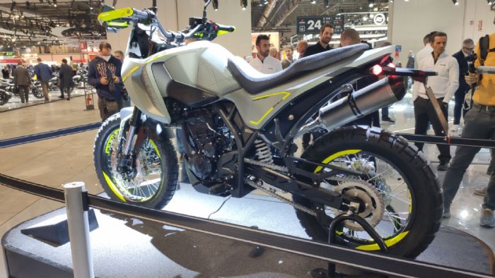 Benelli BKX 250 2023