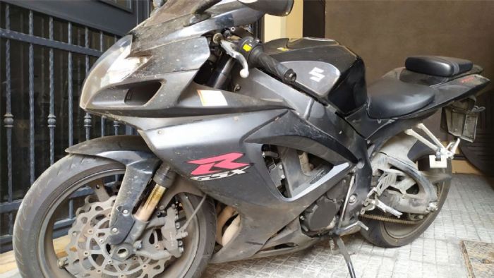 To GSX-R 750 του Garaffo.