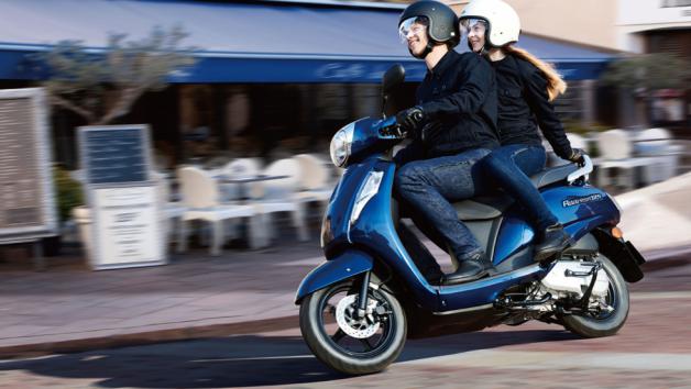 Τα 125άρια της Suzuki για δίπλωμα αυτοκινήτου. 