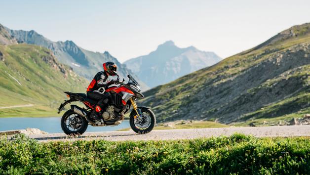 Παρουσιάστηκαν οι νέες Multistrada V4, V4 S και Multistrada V4 Pikes Peak (+Βίντεο παρουσίασης)  