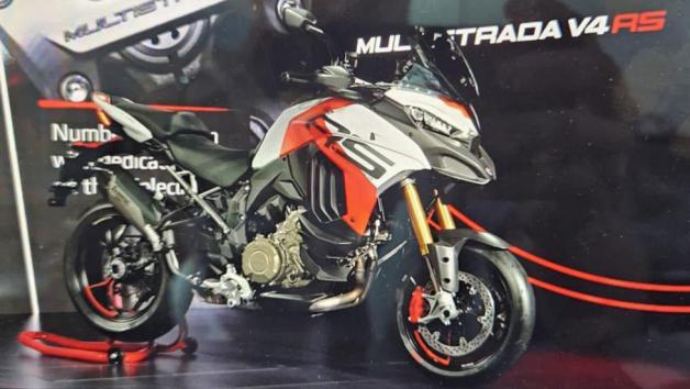 Νέα έκδοση Multistrada V4 που θα είναι ακόμα πιο δυνατή 