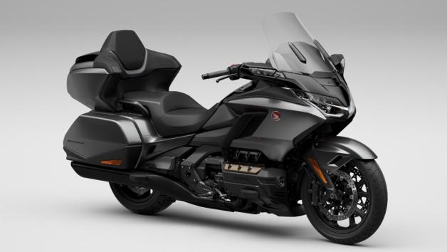 Νέοι χρωματισμοί για τα Honda Goldwing και Rebel 