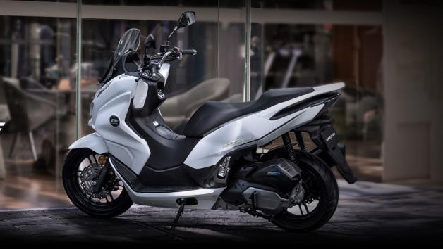 QJMOTOR MTX125: Από τα ισχυρότερα 125αρια με δίπλωμα αυτοκινήτου 