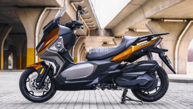 QJ Hong 350: Με βάση το BMW C 400 ετοιμάζει GT scooter 