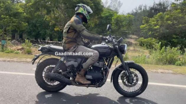 Πρώτες κατασκοπευτικές φωτογραφίες της Royal Enfield Bear 650 