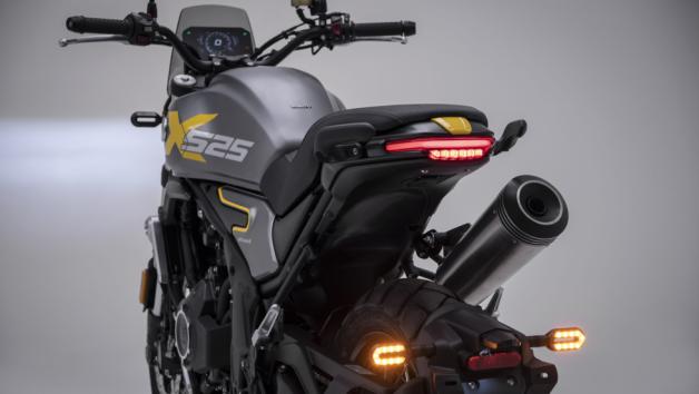 VOGE AC525X: Με Scrambler διάθεση και επώνυμο εξοπλισμό 