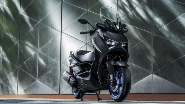 Yamaha XMAX 300: Συνεχίζει να κυριαρχεί και στην πέμπτη γενιά του  