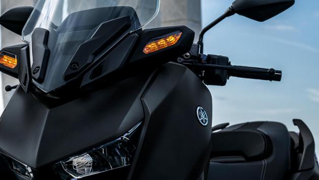 Yamaha XMAX 300: Συνεχίζει να κυριαρχεί και στην πέμπτη γενιά του  