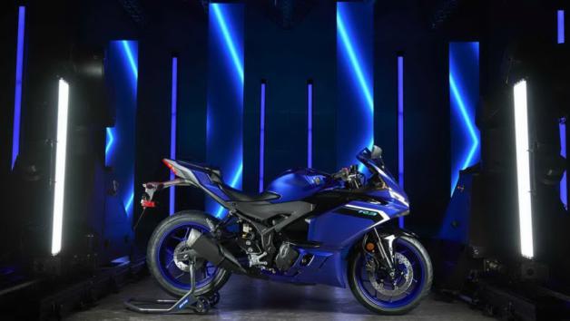 Ανανεωμένο έρχεται το νέο Yamaha R3 για το 2025 